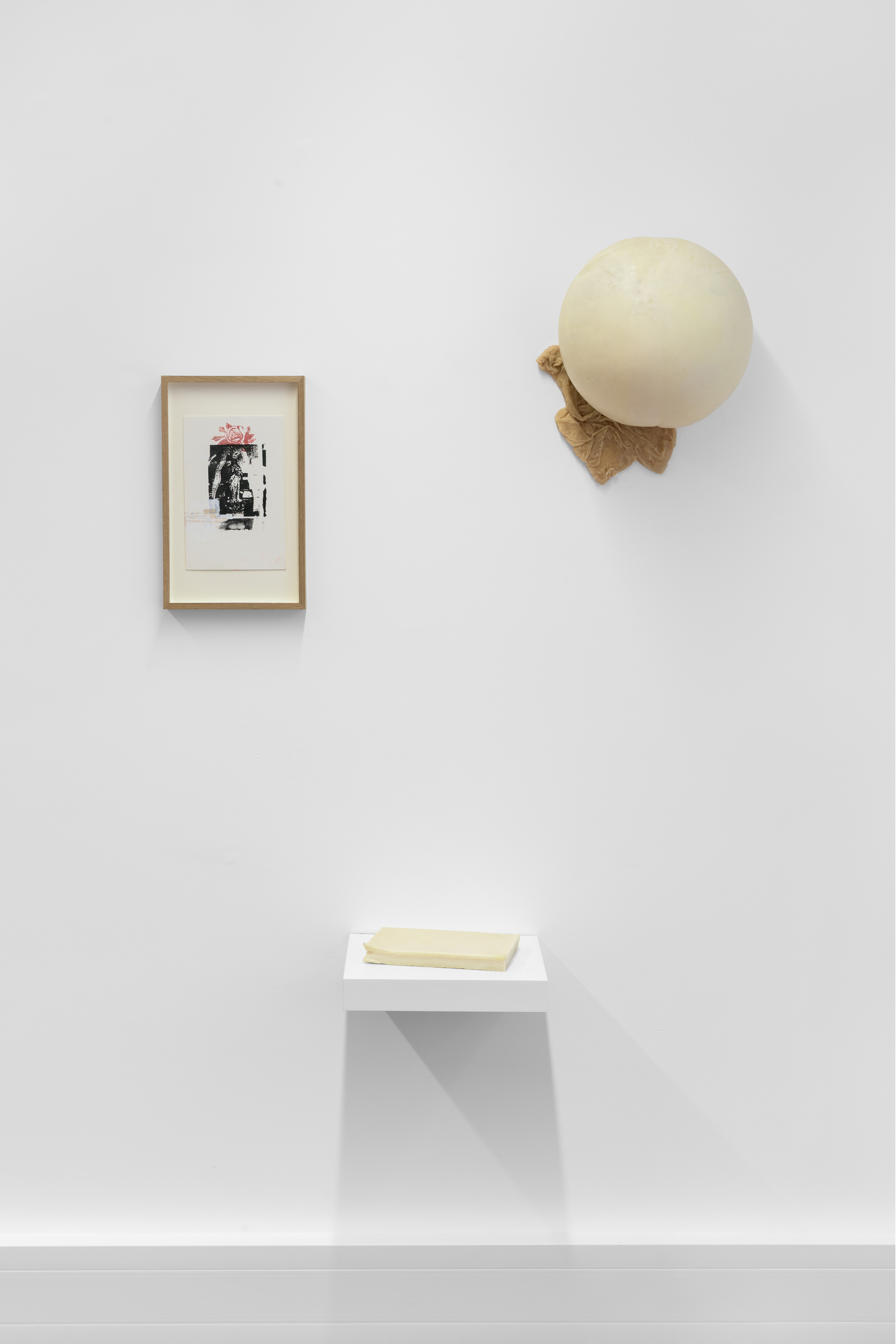 Installation view of Eat the Roses, Darya Diamond's 2025 exhibition at Piloto Pardo, London.