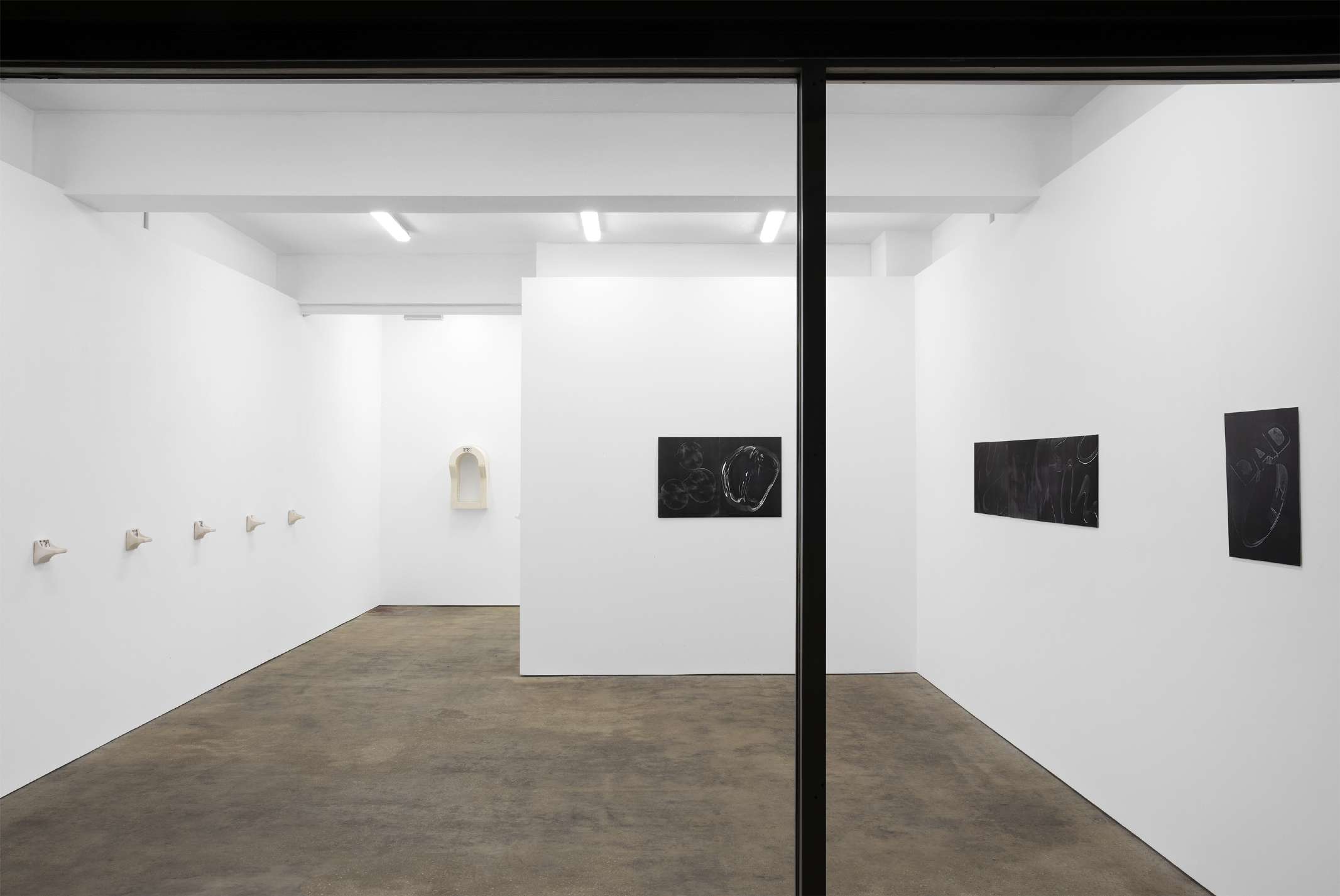 Installation view of Hungry Heart, Darya Diamond's exhibition with Hanna Stiegler at Piloto Pardo, London, 2022.