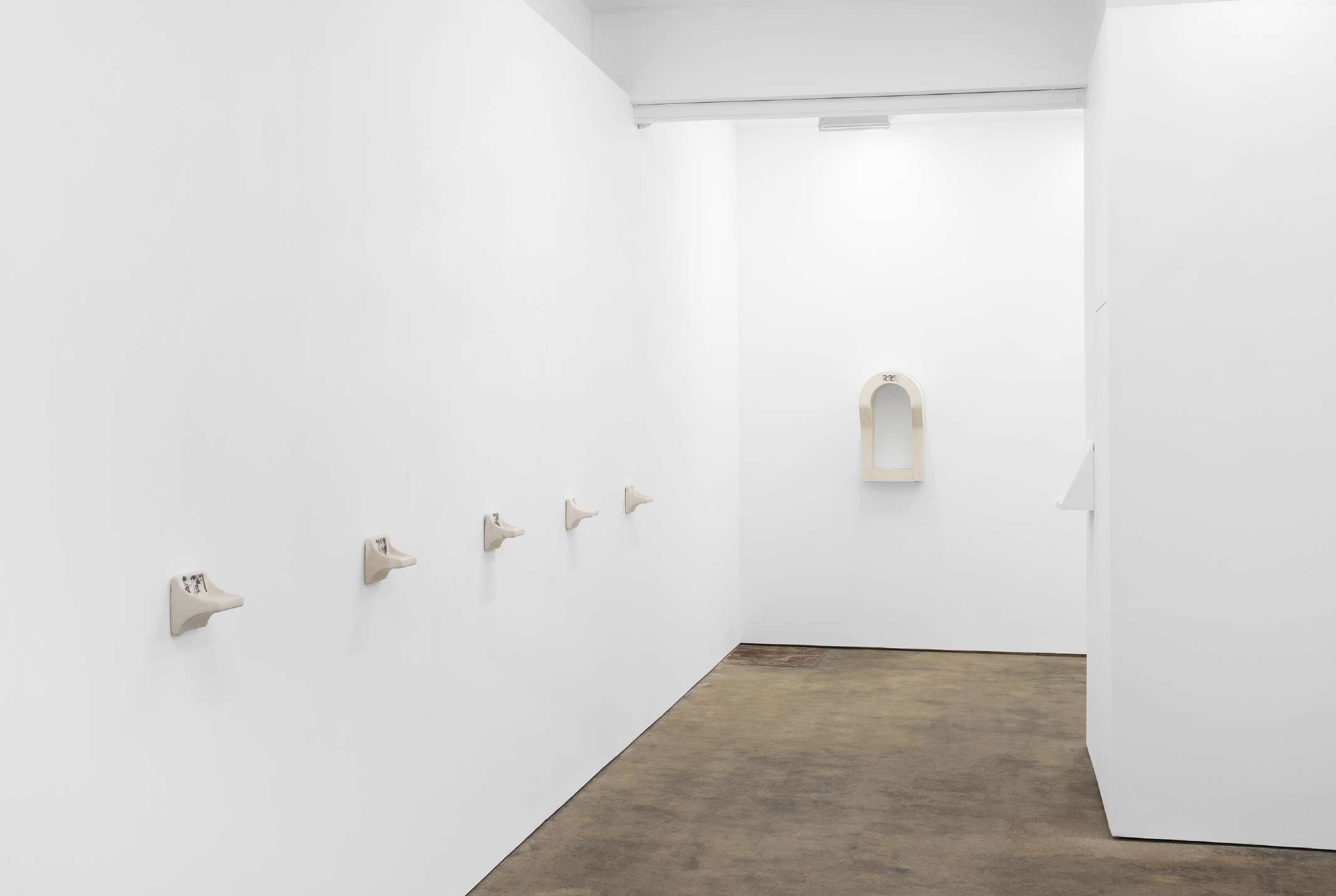 Installation view of Hungry Heart, Darya Diamond's 2022 exhibition with Hanna Stiegler at Piloto Pardo, London.